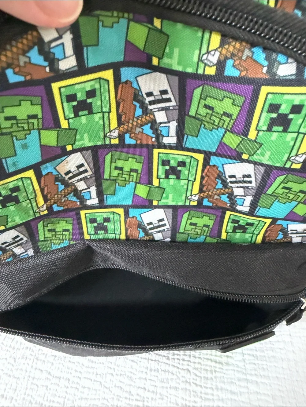 MINECRAFT Creeper Print Mini Backpack - Black and Green